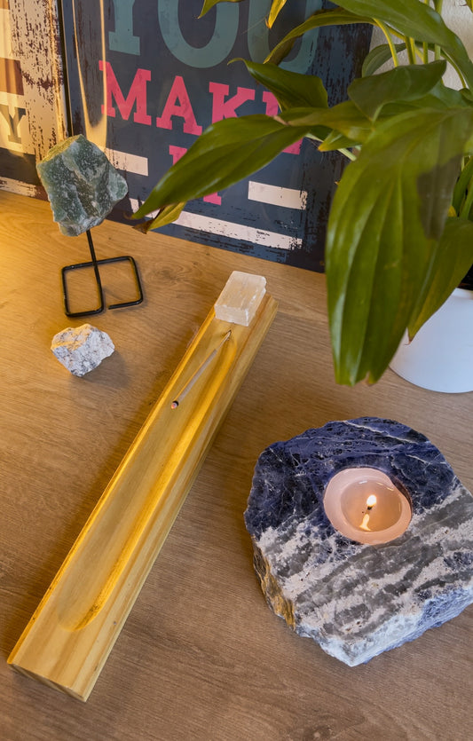 Incensário home - Selenita Branca