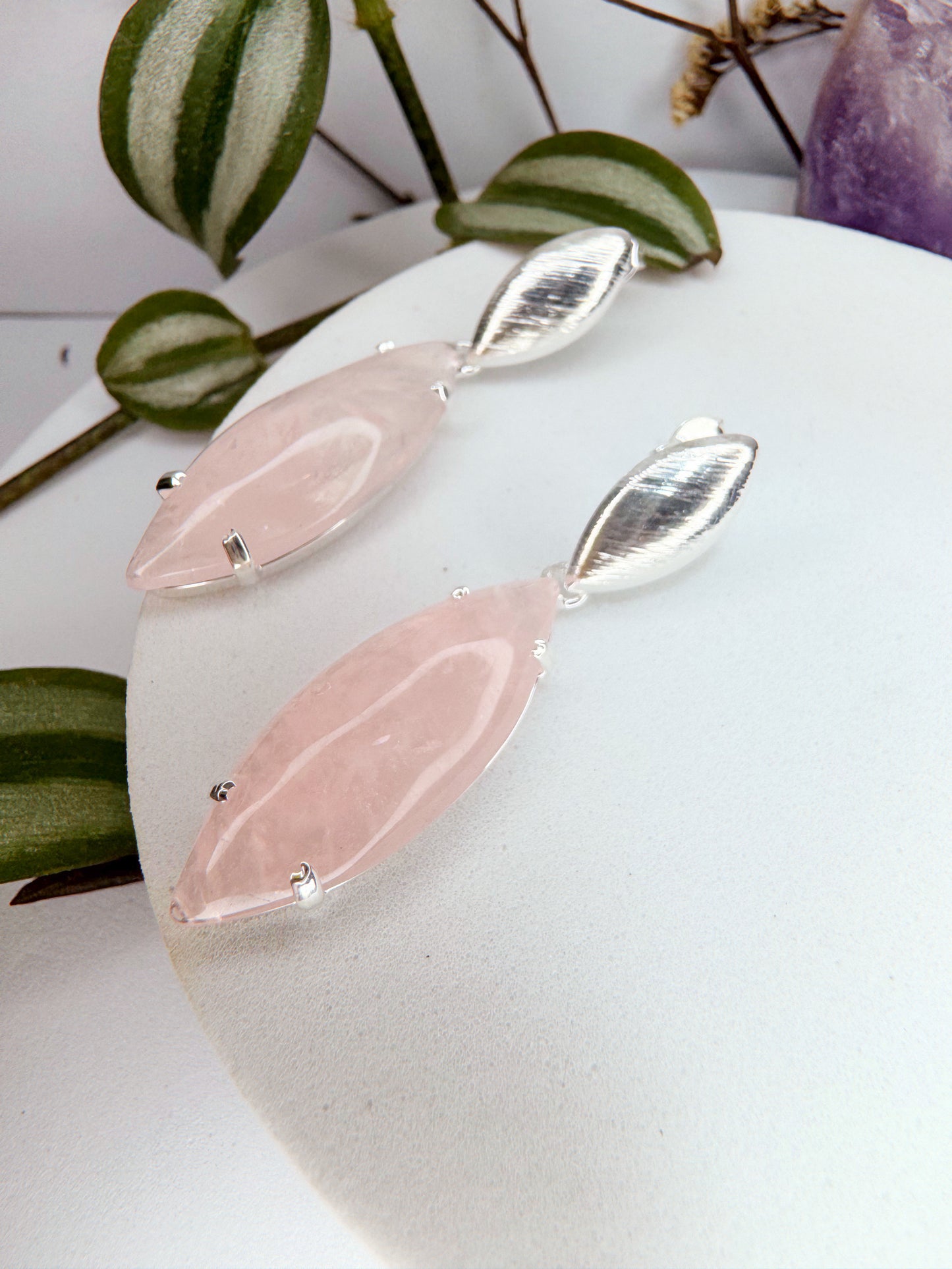 Brinco urano - quartzo rosa