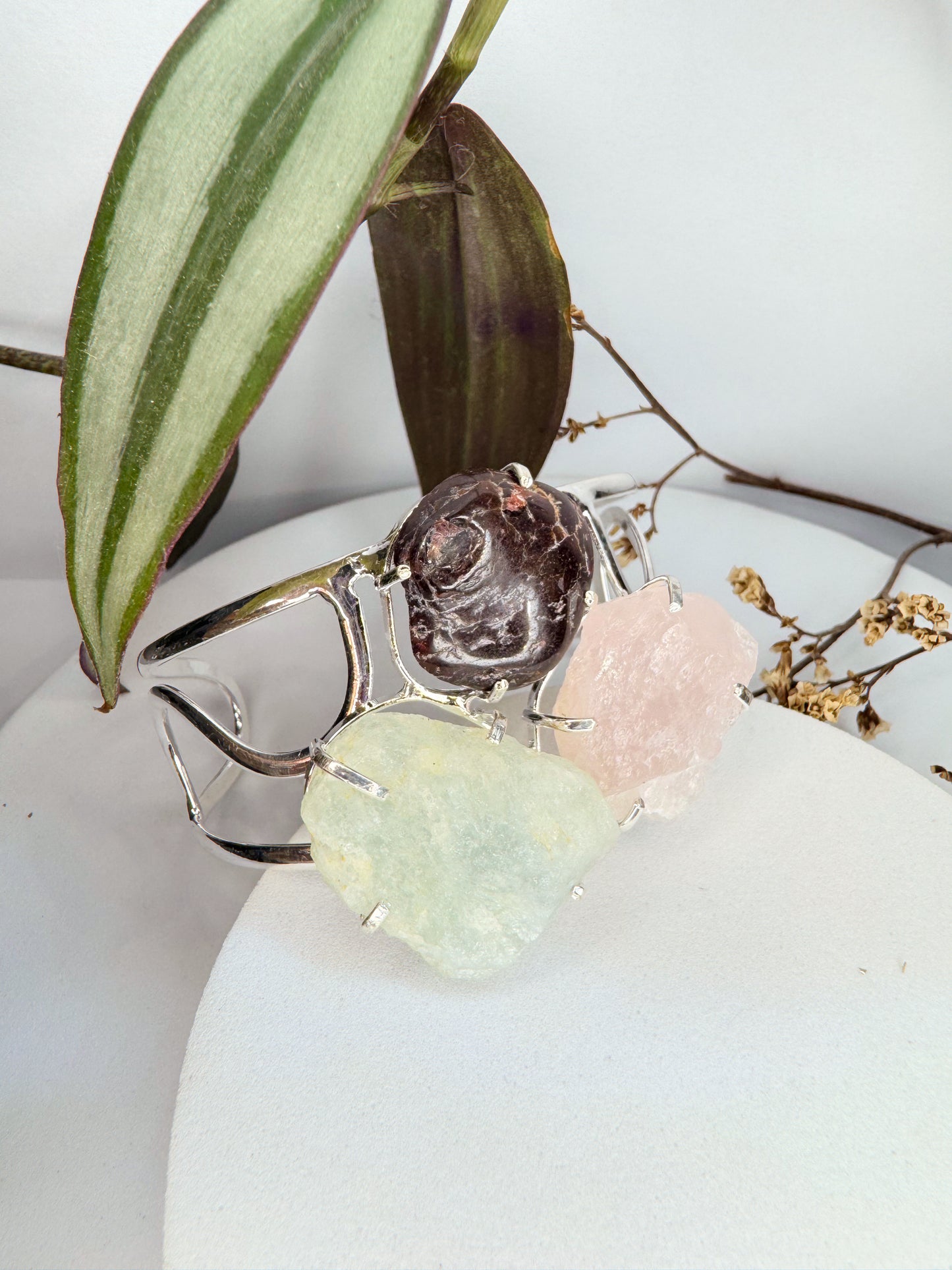 Bracelete tríplice- Agua marinha, Quartzo rosa e Granada