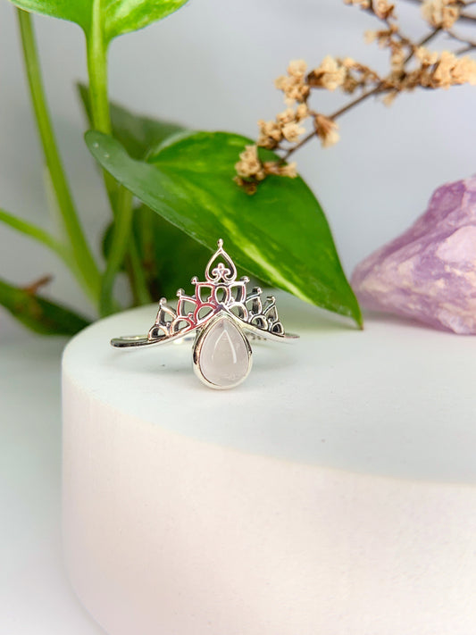 Anel amor próprio - Quartzo Rosa TAM. 16 e 19