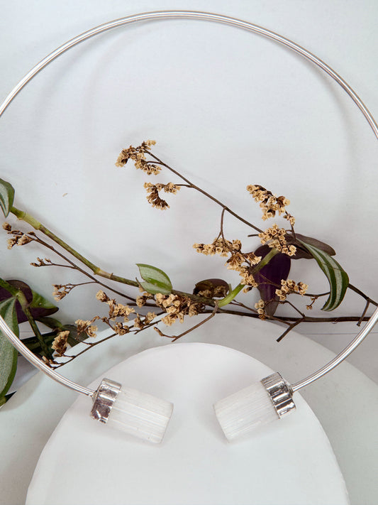 Choker Nebulosa - selenita branca