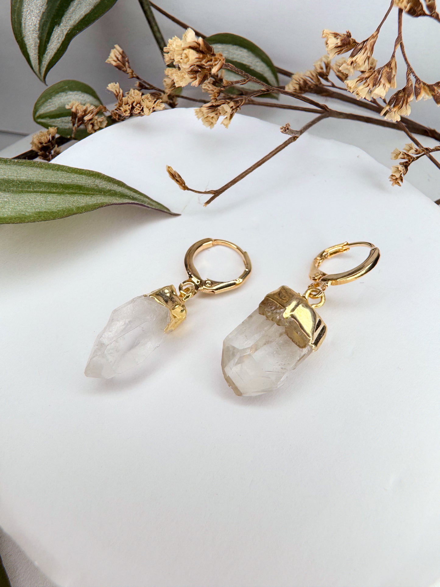 Brinco Júpiter - Quartzo de cristal bruto