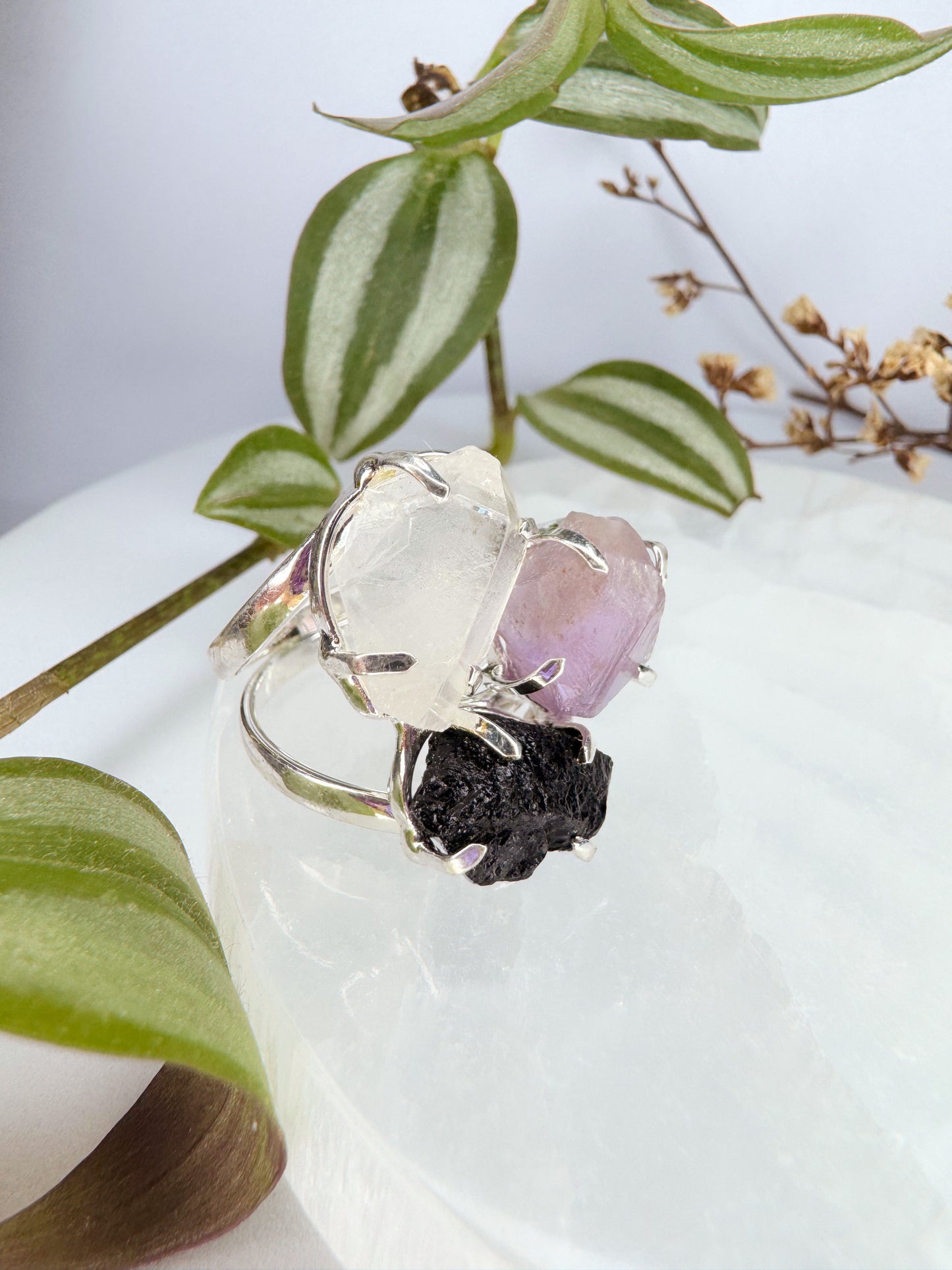 Anel Tríplice - Ametista, Turmalina Preta e Quartzo de cristal