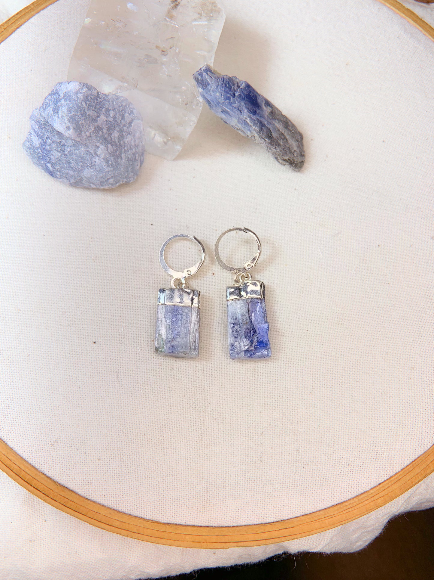 Brinco júpiter - cianita azul