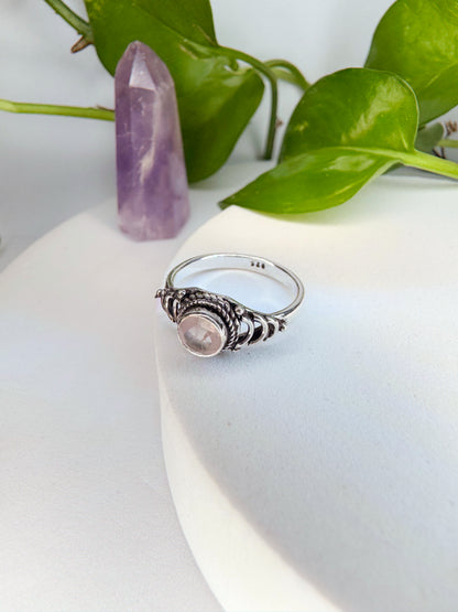 Anel Harmonia - Quartzo Rosa TAM.15
