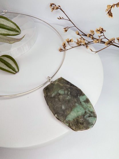 Colar Lunação  - Esmeralda 2