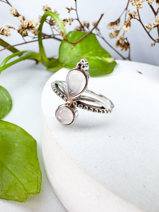 Anel amor próprio - Quartzo Rosa TAM. 15 e 20