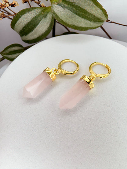 Brinco Júpiter - quartzo rosa lapidado