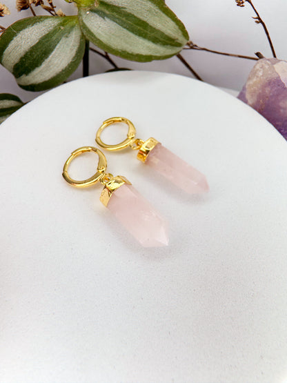 Brinco Júpiter - quartzo rosa lapidado