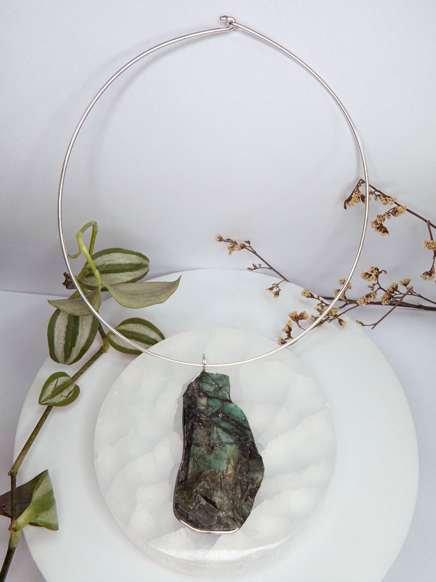 Colar Lunação  - Esmeralda 1