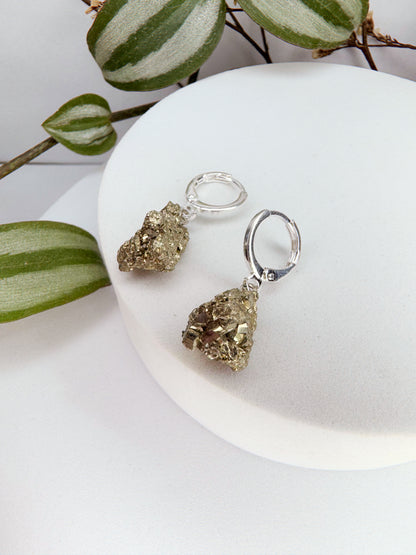 Brinco Júpiter - pirita natural