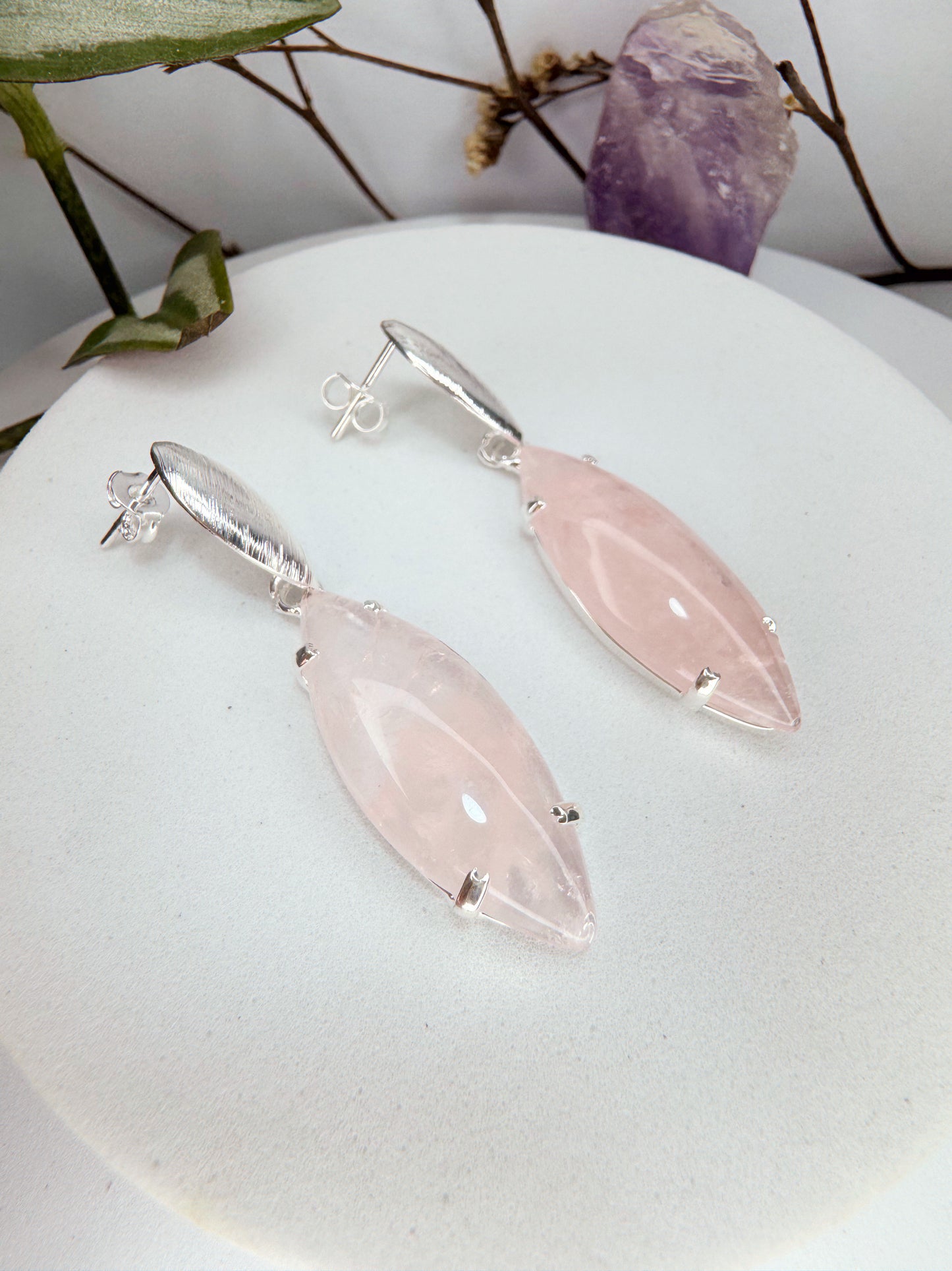 Brinco urano - quartzo rosa