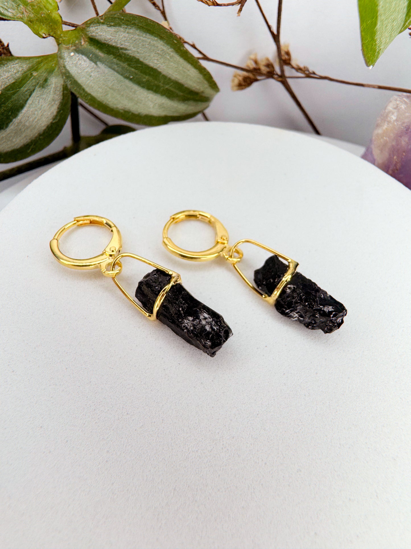 Brinco Júpiter - turmalina negra