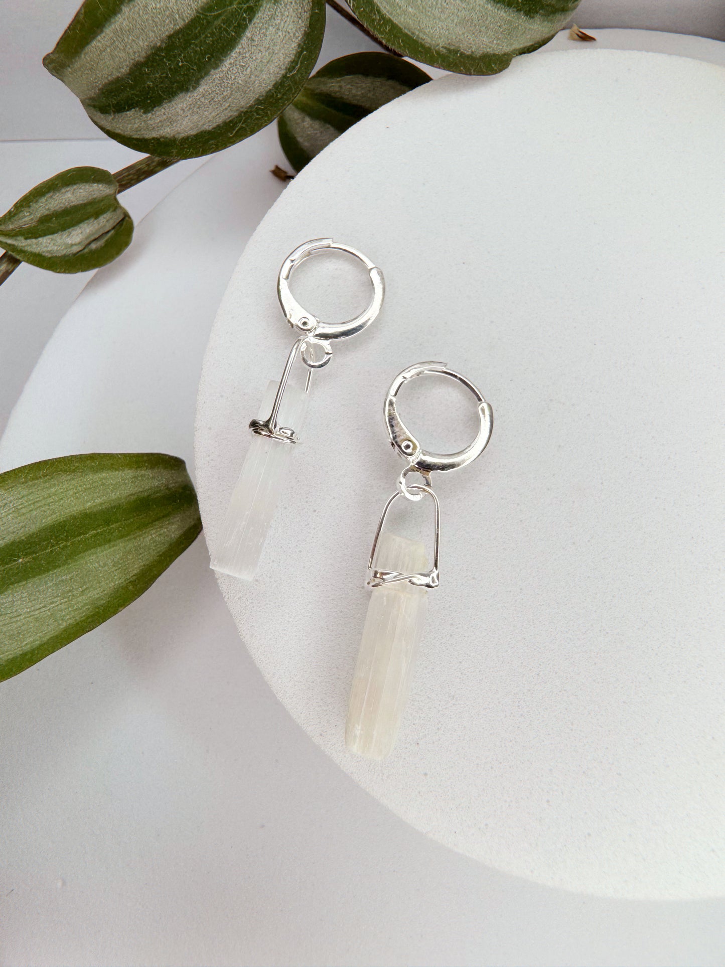 Brinco Júpiter - selenita branca