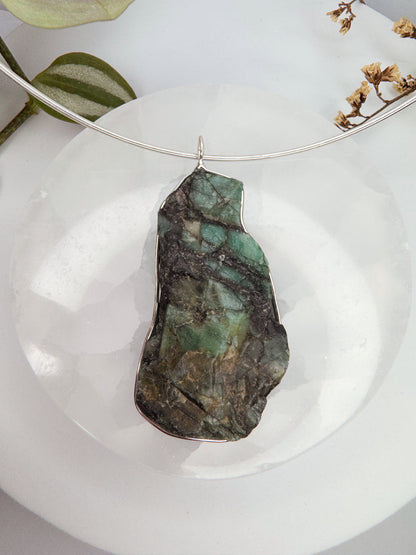 Colar Lunação  - Esmeralda 1