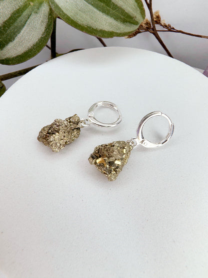 Brinco Júpiter - pirita natural