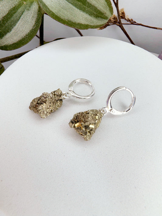 Brinco Júpiter - pirita natural