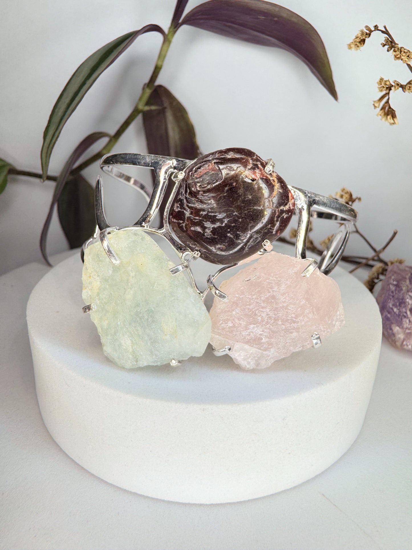 Bracelete tríplice- Agua marinha, Quartzo rosa e Granada