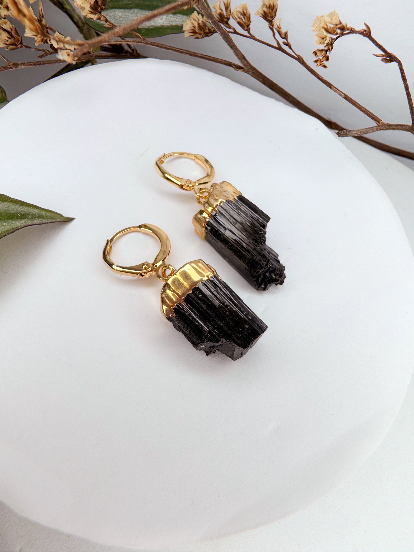 Brinco Júpiter - turmalina negra