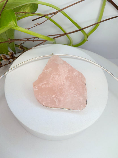 Choker lunação- Quartzo Rosa