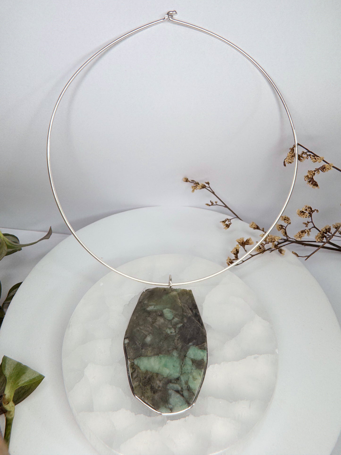 Colar Lunação  - Esmeralda 2