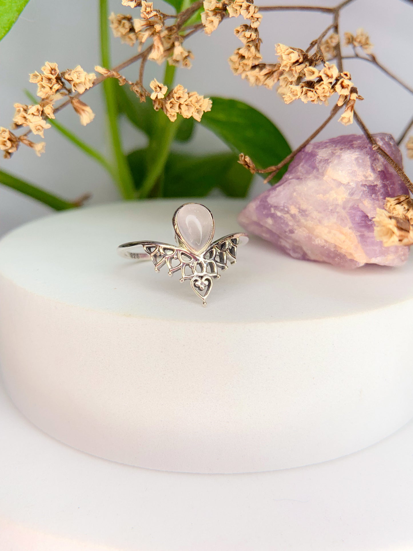 Anel amor próprio - Quartzo Rosa TAM. 16 e 19