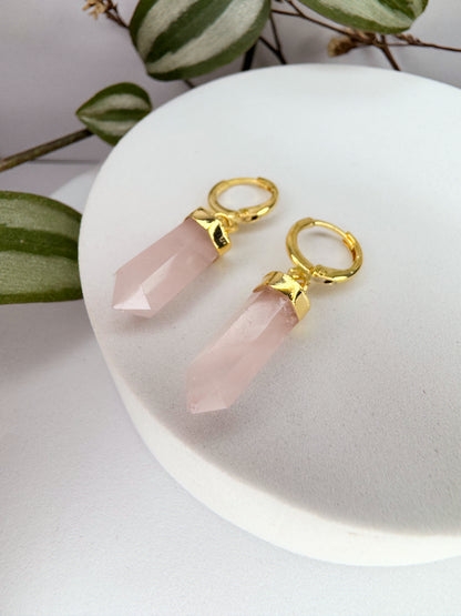 Brinco Júpiter - quartzo rosa lapidado