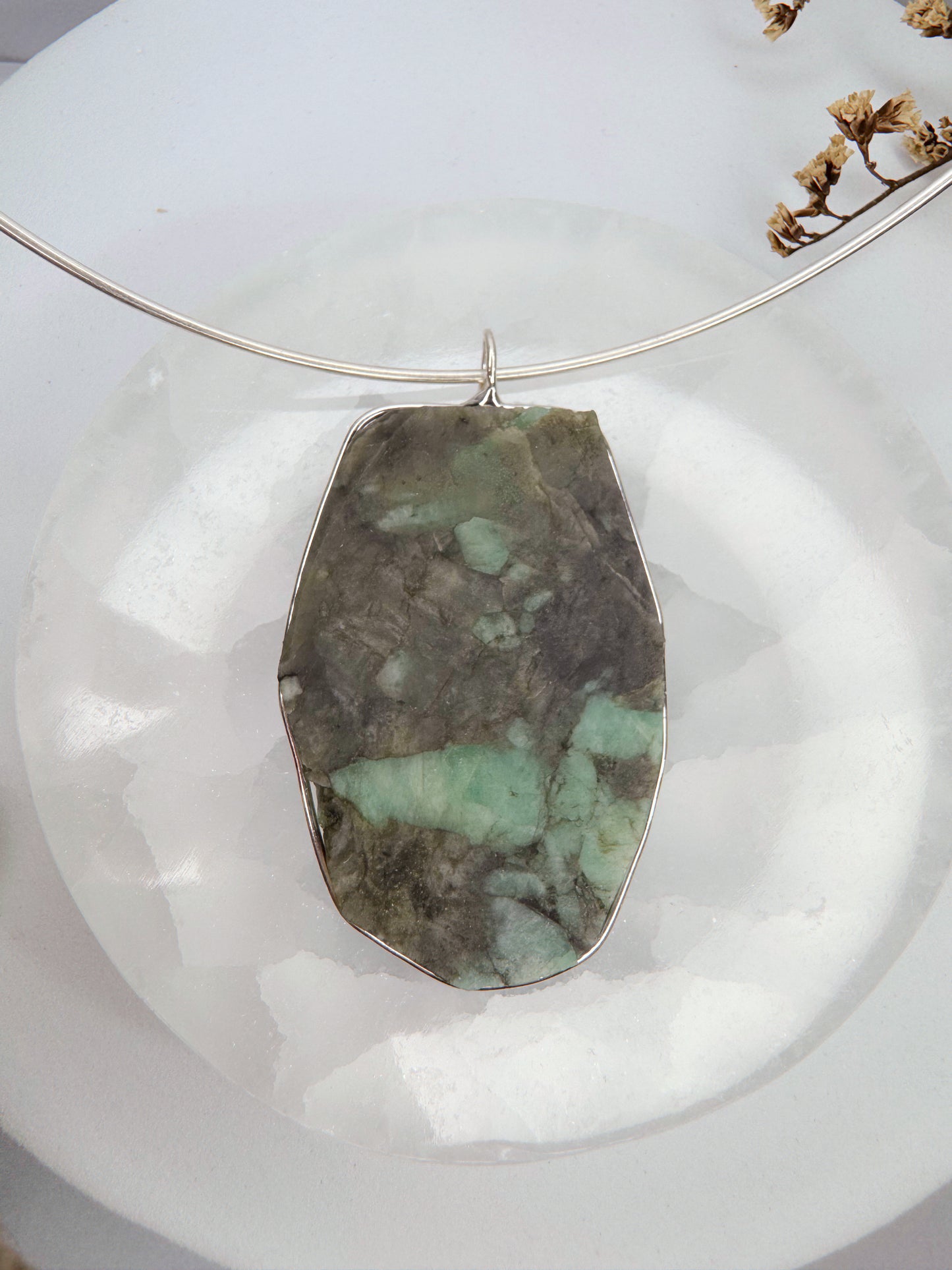 Colar Lunação  - Esmeralda 2