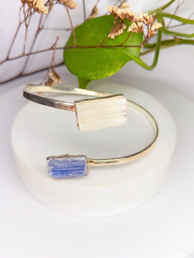Bracelete cometa - limpeza e intuição - Selenita + cianita azul