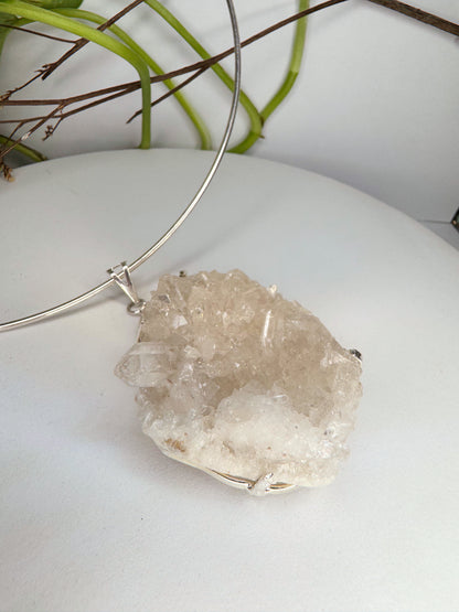 Choker Lunação - Drusa de Quartzo transparente