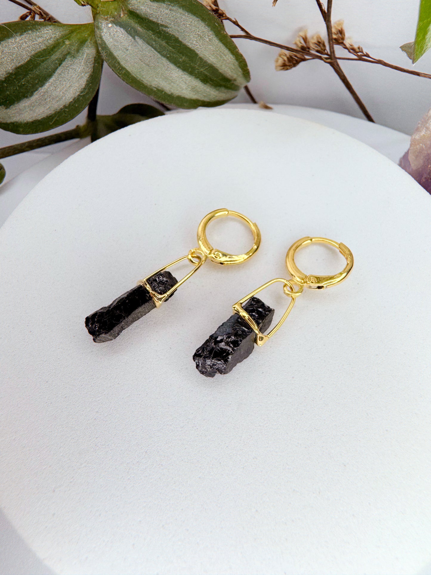 Brinco Júpiter - turmalina negra