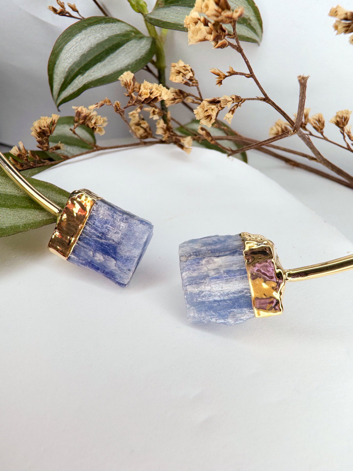 Choker Nebulosa - cianita azul